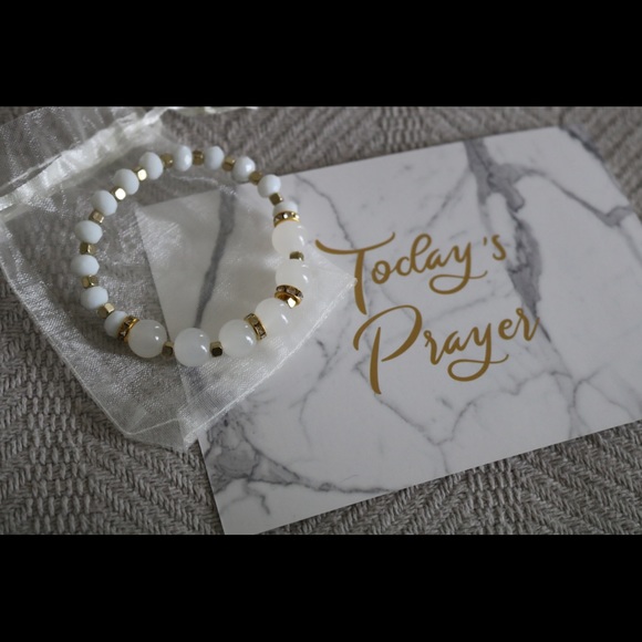 Prayer Bracelet & Card ❤️❤️ - Picture 2 of 3